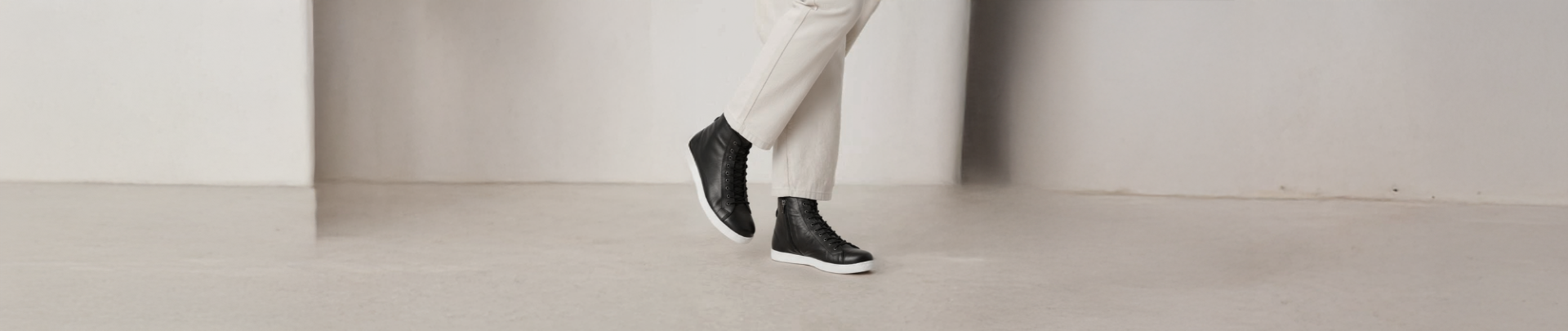 Picture for category Vogue Sneakers